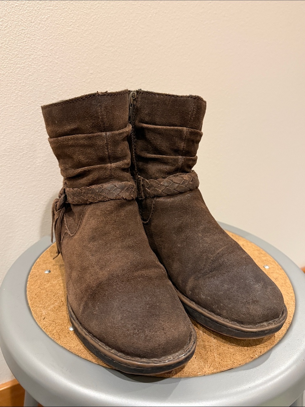 Brown Ouvea Suede Slouch Ankle Boots with Braided Tassel Size 7.5 - Picture 6 of 7